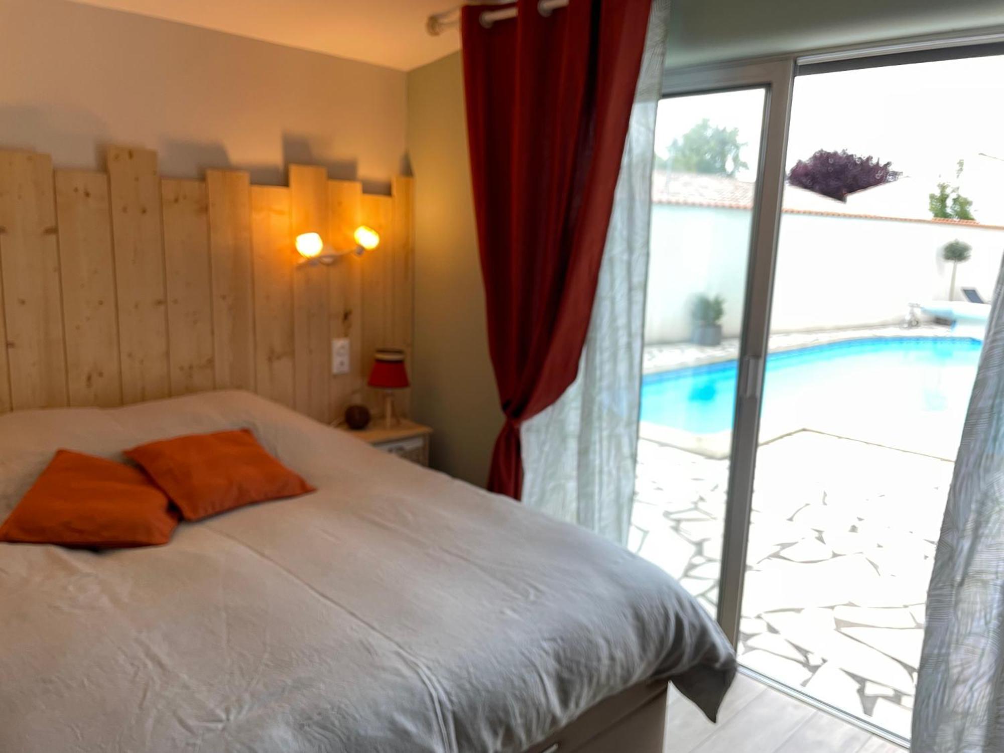 Les Pertuis Rochelais Bed and Breakfast Périgny Buitenkant foto